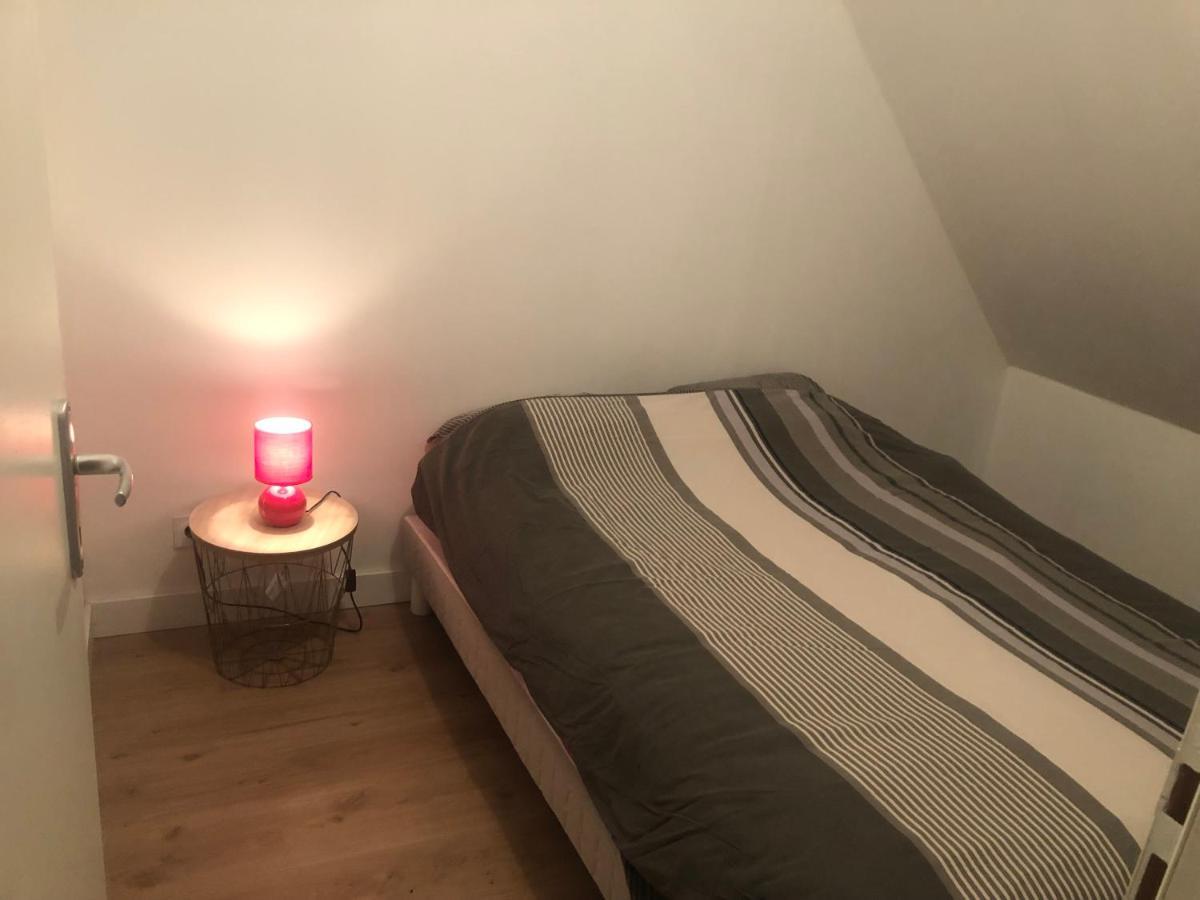 Wormhout Logement Avec Deux Appartements Sur Deux Etages מראה חיצוני תמונה